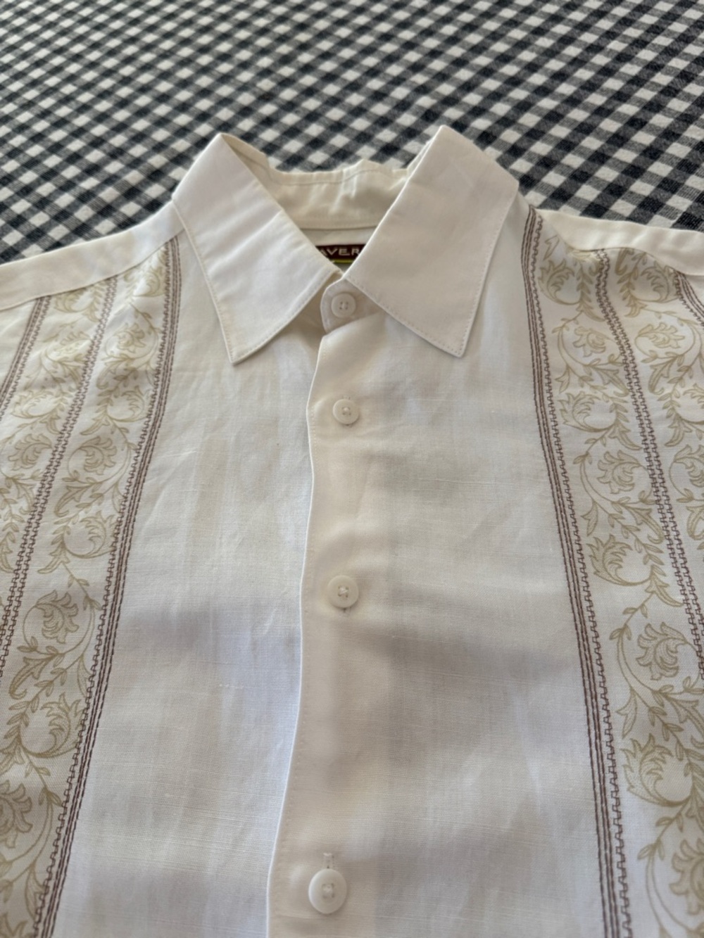 Cubavera White Short-Sleeve Embroidered Guayabera-Style Shirt - Picture 2 of 4